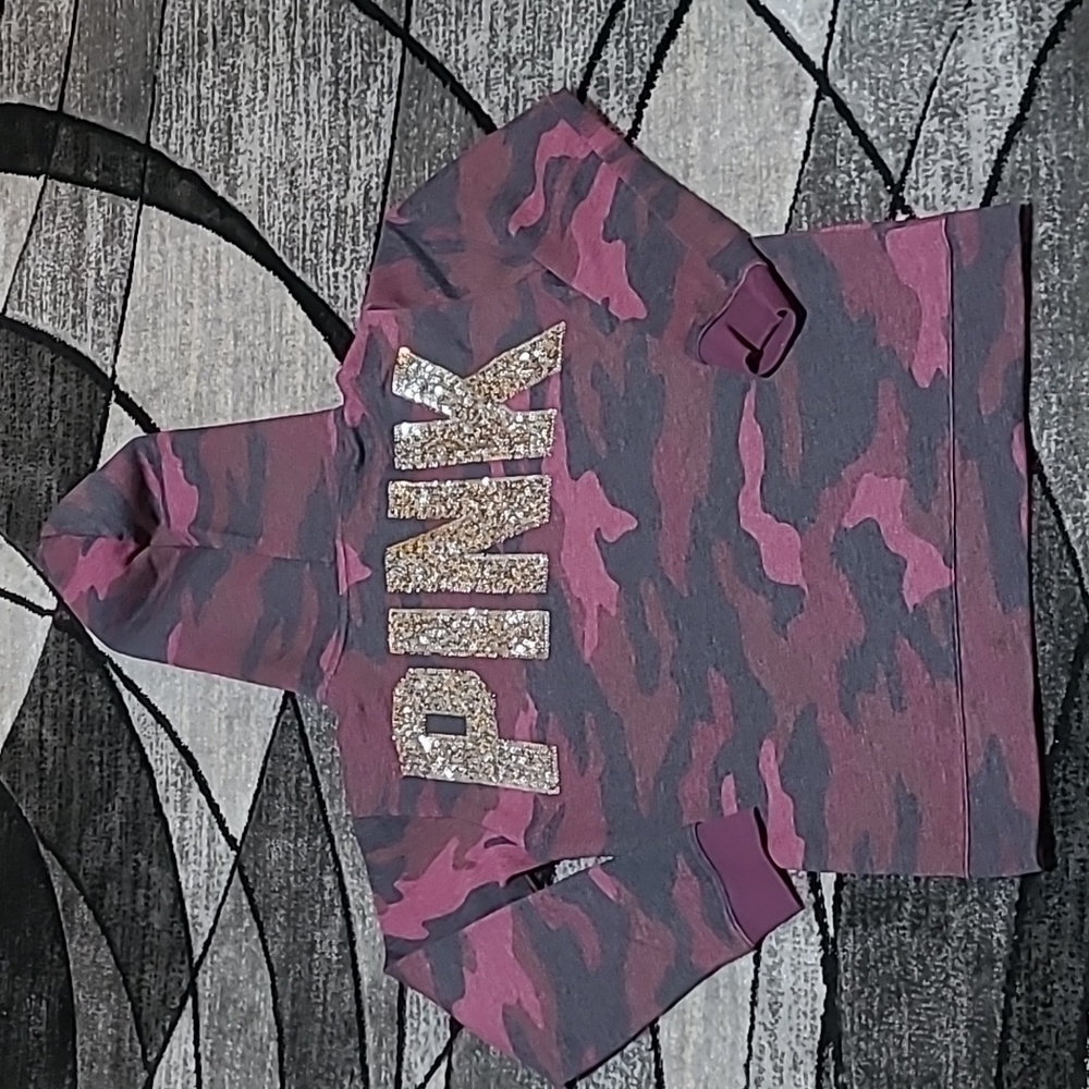 VS PINK 2018 MAROON CAMO BLING SILVER SEQUINS SHERPA LINED HOODIE SWEATSHIRT